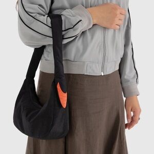 Baggu Swan Bag in Black